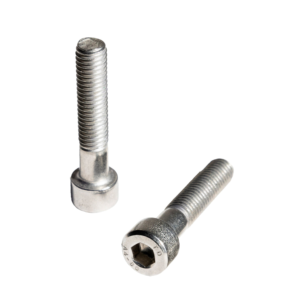 Project Cedrus Adapter Hardware Kit, featuring two M8x40mm Socket Head Cap screws in durable stainless steel. Essential for securely connecting foiling components, these screws offer robust performance with their Metric 8mm size and 1.25mm thread pitch, recommended for replacement when experiencing unexpected loosening to maintain the strength and integrity of the mast connection